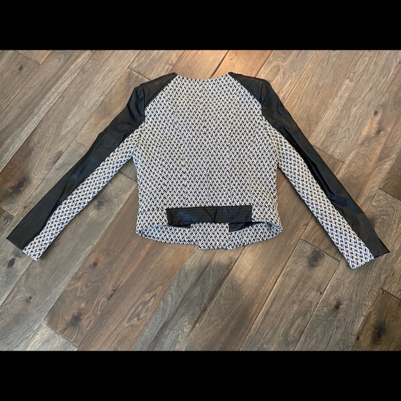 Umgee Faux Leather & Houndstooth Jacket - Picture 3 of 5